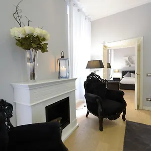 easydomus-rome.it-romehotels.com/